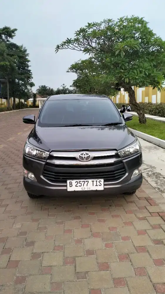 Kijang inova matic bensin tahun 2020
