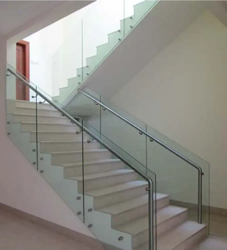 Balkon dan reling Stainles steel kaca