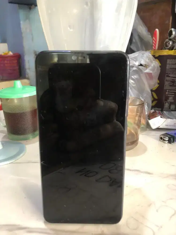 Xiaomi 8 lite 4/64gb