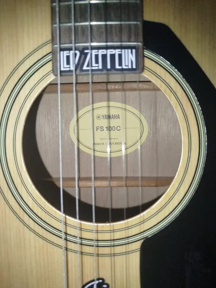 Jual gitar second berkualitas ((original)