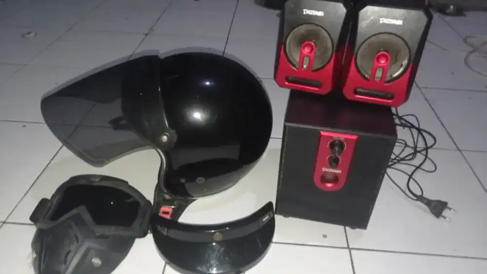 Speaker Dazumba + Helm NJS