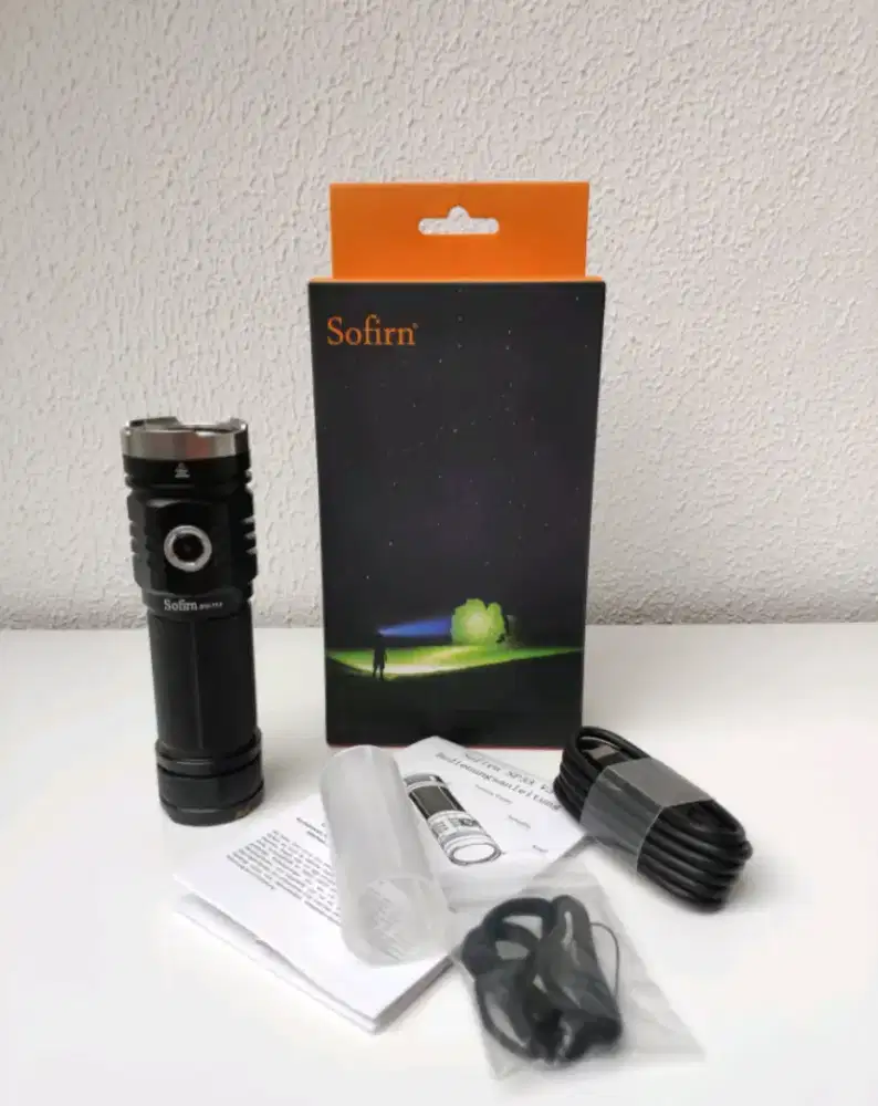 Senter sofirn sp33v3