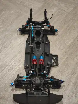Jual murah kit rc tamiya TA 06,shok trf,jarang pakai+body touring3,4jt