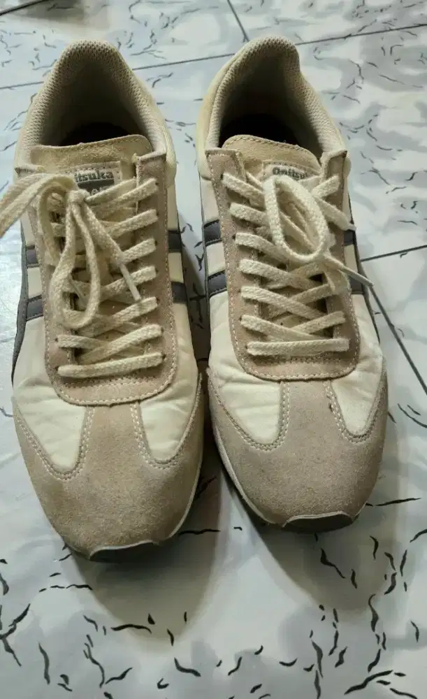 Sepatu Onitsuka Ori 100%