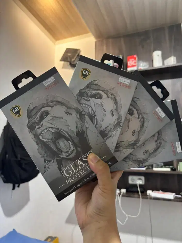 Tempered glass kingkong iphone 13/14/pro glosy spy