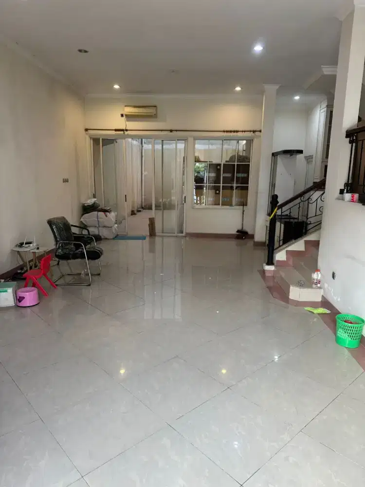 PIK Dijual Rumah di Katamaran Indah