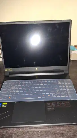 ACER Nitro V 16 (ANV16-71-79NR) :
