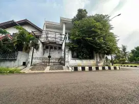 jual rumah hoek permata buana luas 285m2