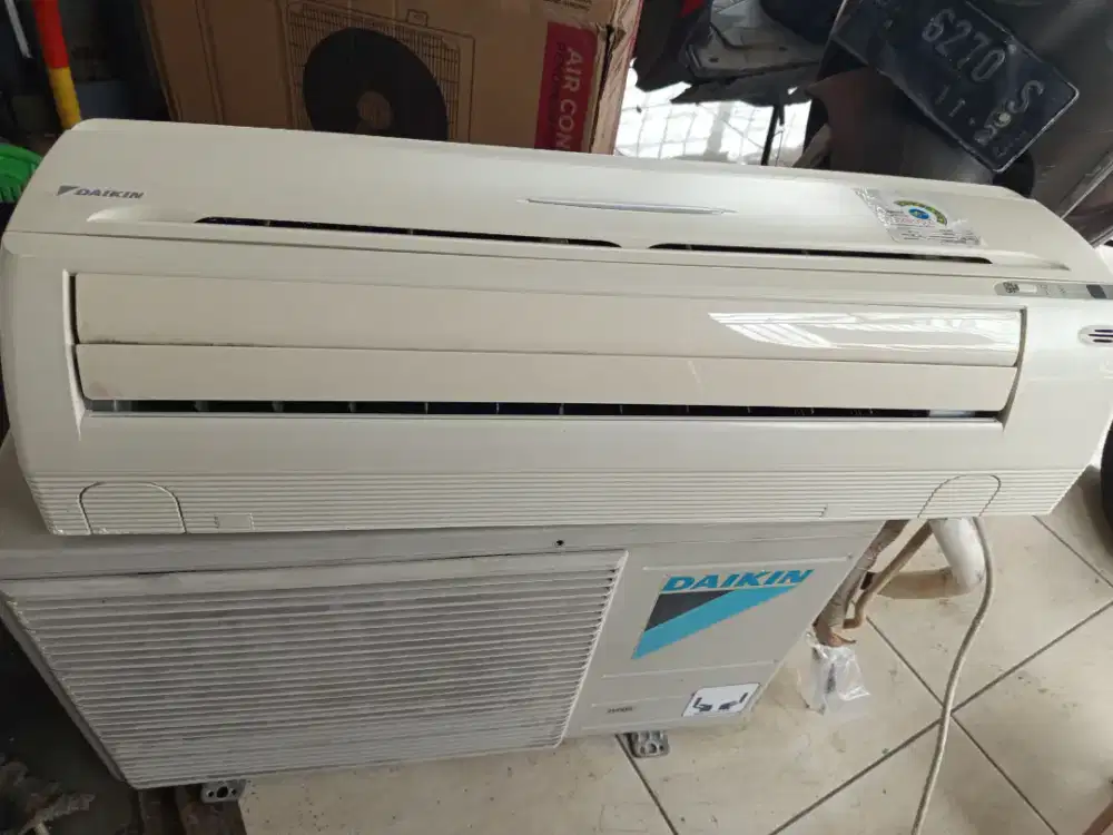AC Daikin Thailand 1/2 PK like new