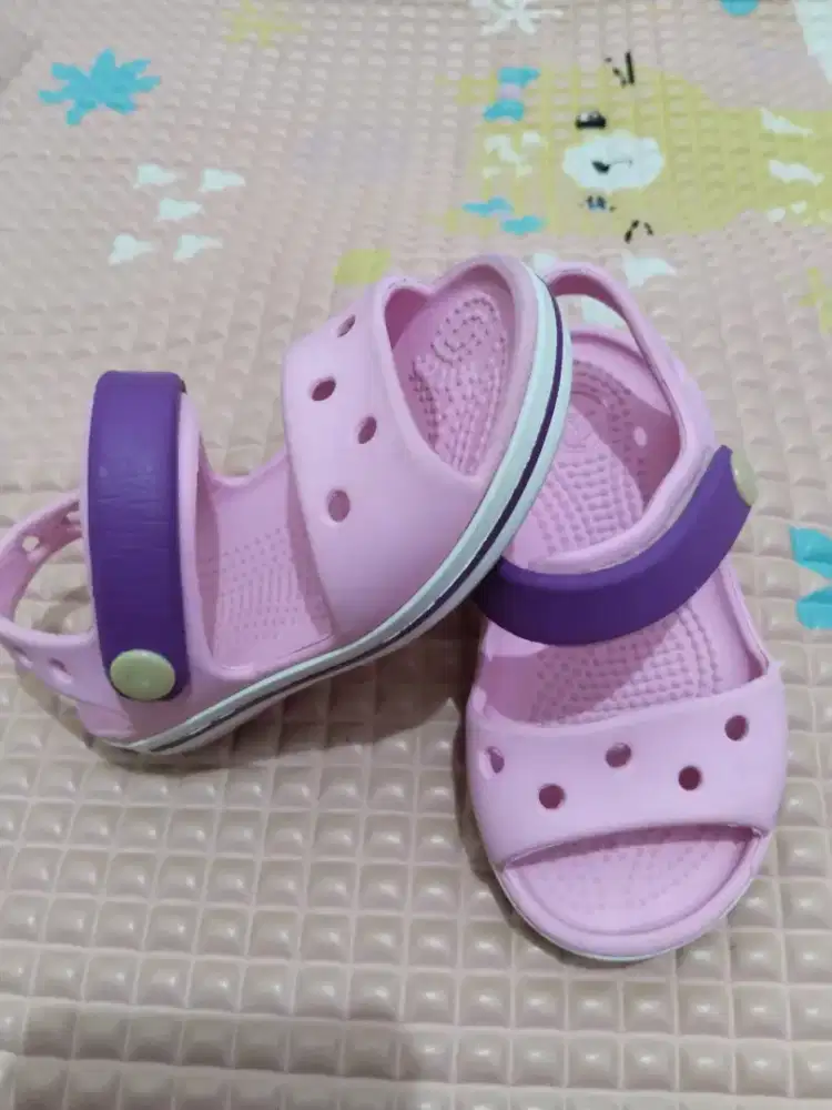 Crosc sendal anak