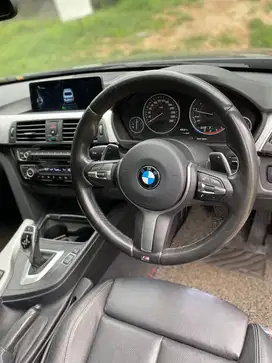 BMW 330i 2017 Bensin