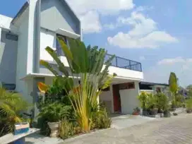 Rumah Etnik Modern Dengan kolamrenang Pribadi  Dalam Cluster Di Maguwoharjo Dekat Jogjabay