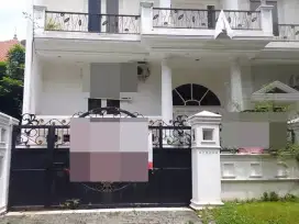 DIJUAL RUMAH MINIMALIS MODERN GRAHA FAMILY SURABAYA