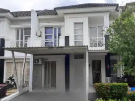 Dijual rumah full renovasi bagus cluster fiordini gading serpong