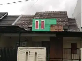 Rumah Luas 160m 8x20  Metland Menteng Cakung Jakarta Timur