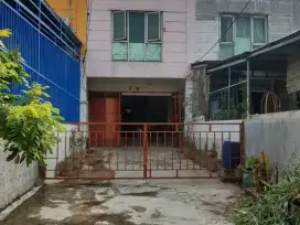 Ruko Strategis SHM di Villa Taman Bandara Dadap Tangerang