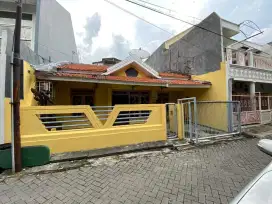 Dijual Rumah Darmo Permai Utara Strategis Siap