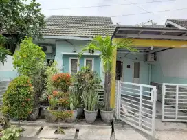 Dijual Rumah Siap Huni. Terawat. Dekat Kampus ITS