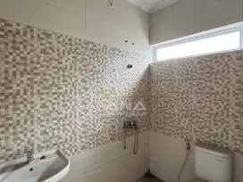 ANA RUMAH BAGUS UK 5X15M DI TAMAN RATU tb