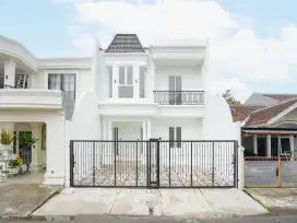 Rumah Mewah Carport Luas 15 Mnt ke Gerbang Tol Marga Jaya 2 J-31389