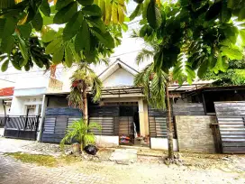 RUMAH NYAMAN DI PERUMAHAN BATURAN COLOMADU MURAH