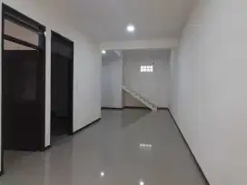 Jual Rumah Minimalis Baru Renovasi di Taman Holis Indah THI 1