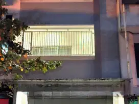 Di sewakan rumah  pinggir jalan & usaha bisa