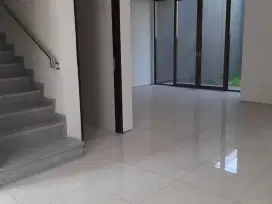 Rumah Mewah Murah Jarang Ada Minimalis Dalam Cluster Batununggal