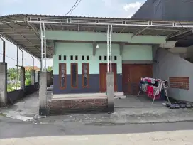Rumah Kelurahan Kedondong Kecamatan Tulangan Kabupaten Sidoarjo