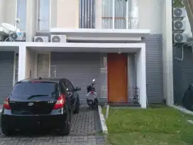 Rumah North West Citraland, ROW 4 MOBIL