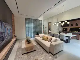 Luxury House For Sale, Dengan Fasilitas Keren Di Kota Baru Parahyangan