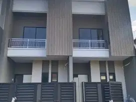 TURUN HARGA Rumah Dijual Lokasi Strategis Perumahan Villa kalijudan Indah, Surabaya