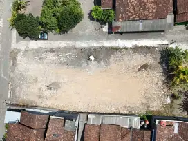 Utara Pasar Jejeran Jl Imogiri Timur, Tanah Tepi Aspal Jogja Bantul