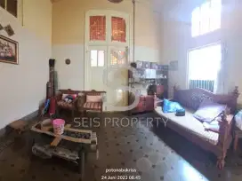 DIJUAL RUMAH POSISI BAGUS DI MAINROAD GATSU DEKAT HOTEL PAPANDAYAN