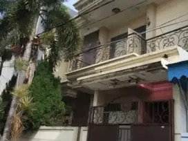 Jual Rumah SHM Manyar Tirtoasri 2.5 Lantai