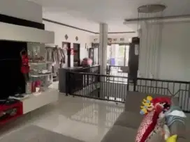 Rumah Mewah Cantik dan Strategis di Buah Batu Bandung Cocok untuk Cafe