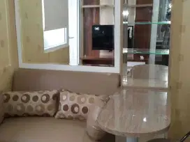 DISEWAKAN UNIT MURAH APARTEMEN GREEN PRAMUKA 2BR FURNISH SCARLET MALL