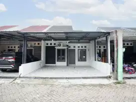 Rumah Hadap Timur Carport Luas dekat Pintu Tol Jati Warna 1 J-28789