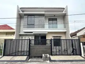 RUMAH MANYAR KERTOADI STRATEGIS NEW MINIMALIS CARPORT 2