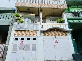 Jual cepat rumah 3 lantai di Sunter Jaya Jakarta Utara