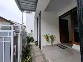 RUMAH MINIMALIS DI MAGUWOHARJO SIAP HUNI HARGA 800JT-an