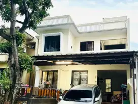 DIJUAL RUMAH 2lantai+rooftop di legenda wisata cibubur