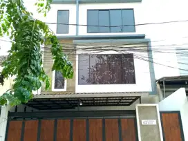 Rumah 3lt di Jl Delima Raya Tj Duren Selatan Jakarta Barat