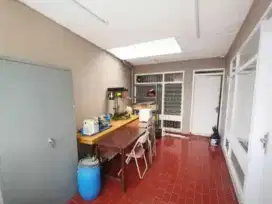 Rumah Tengah Kota Jalan Cikaso Bandung Sayap Riau