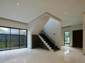Dijual Brand New House Siap Huni Berlokasi BSD Eminent, Prestiga