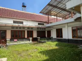 Rumah Luas Cocok Untuk Ruang Usaha Strategis Di Tengah Kota Bandung