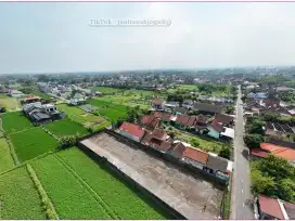 Tanah murah jogja siap bangun kantor posisi Hook tepi aspal