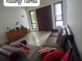 DI JUAL RUMAH   CLUSTER SEVILLA  BSD CITY