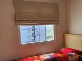 DISEWAKAN APARTEMEN GREEN PRAMUKA 2 KAMAR FULL FURNISH SCARLET MALL