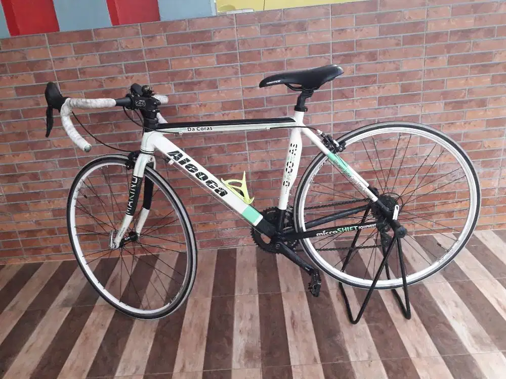ROAD BIKE / BISA TUKAR TAMBAH DENGAN MB / SEPEDA LIPAT